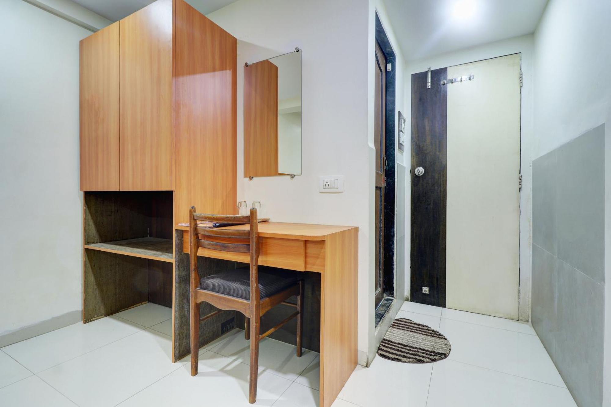 Hotel New Sarovar Grand パンベル エクステリア 写真