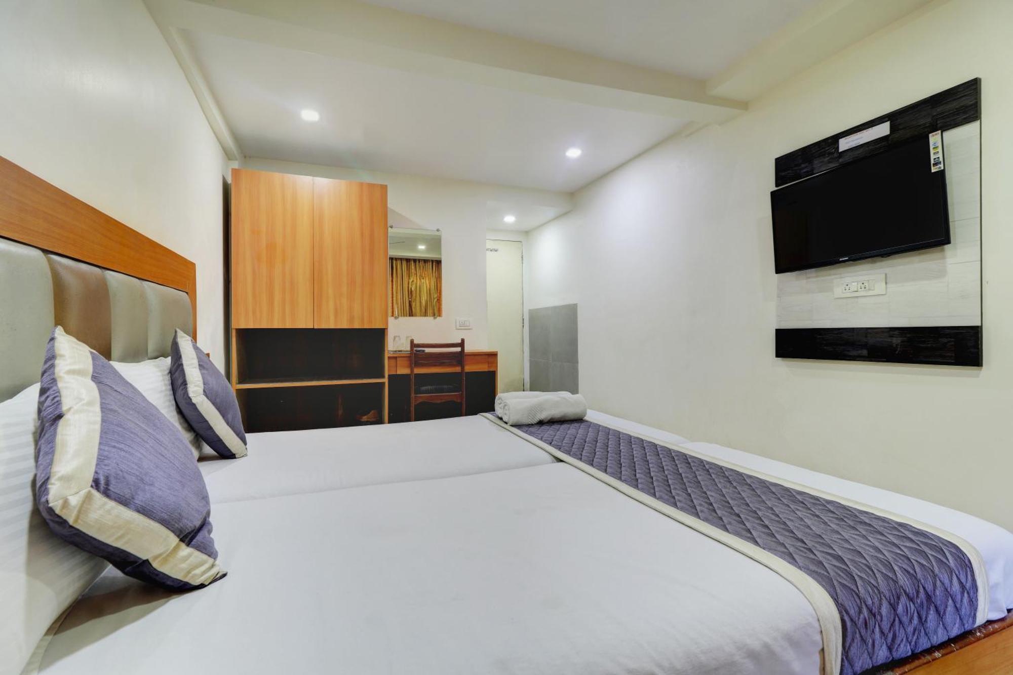 Hotel New Sarovar Grand パンベル エクステリア 写真