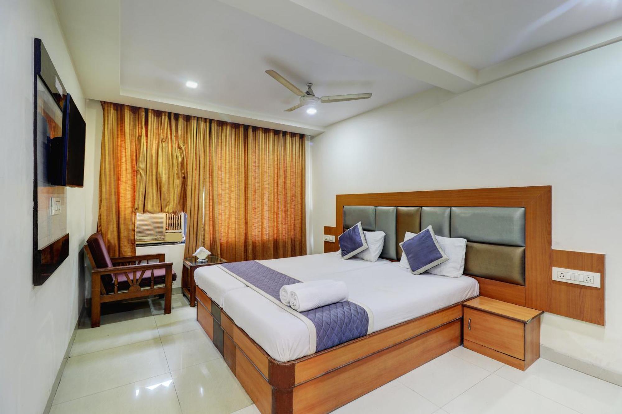 Hotel New Sarovar Grand パンベル エクステリア 写真