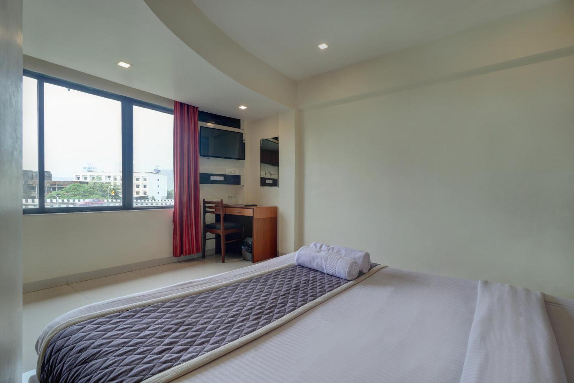 Hotel New Sarovar Grand パンベル エクステリア 写真