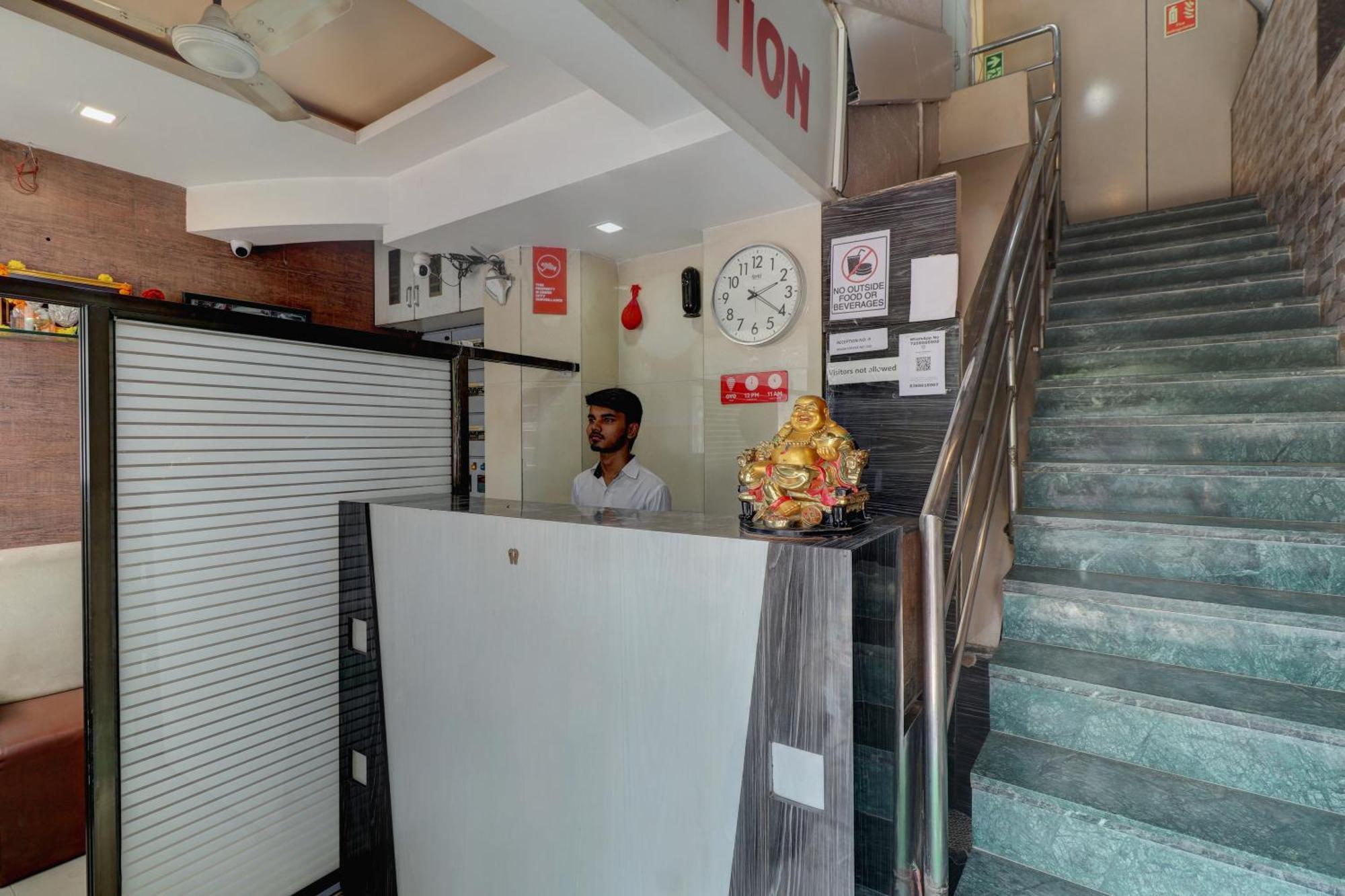 Hotel New Sarovar Grand パンベル エクステリア 写真